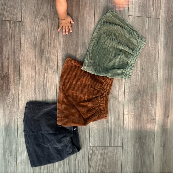 Set of Corduroy Skirts🖤 - Picture 4 of 5